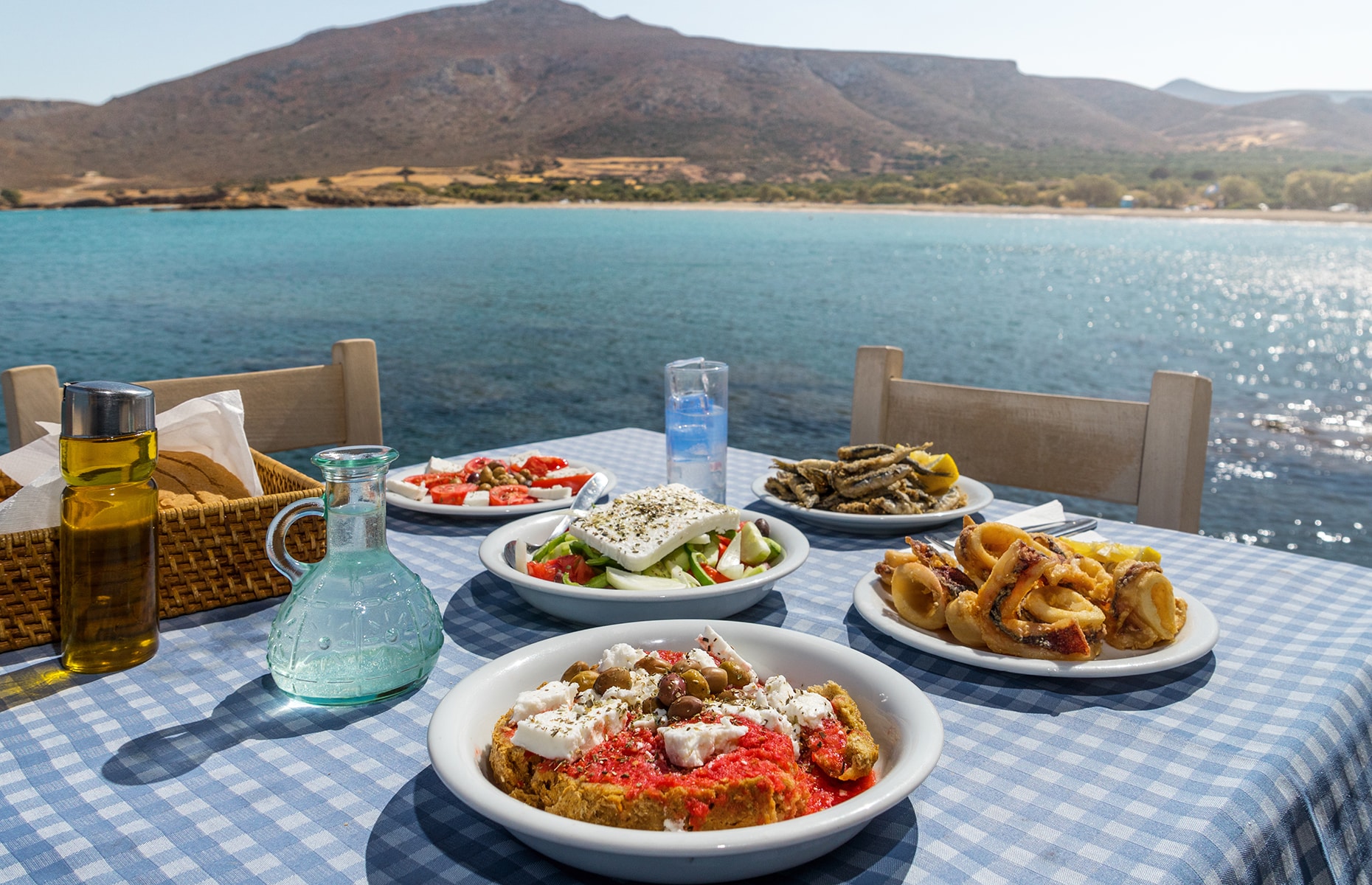 Yunanistan’ da Ne Yenilir?